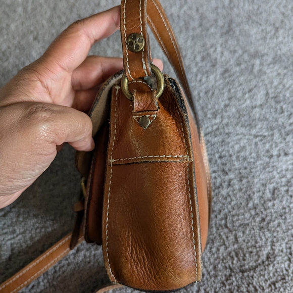 Patricia Nash Barcelona Saddle Bag - Picture 5 of 10